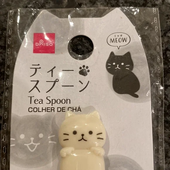 Daiso “meow” tea spoon - Picture 3 of 3